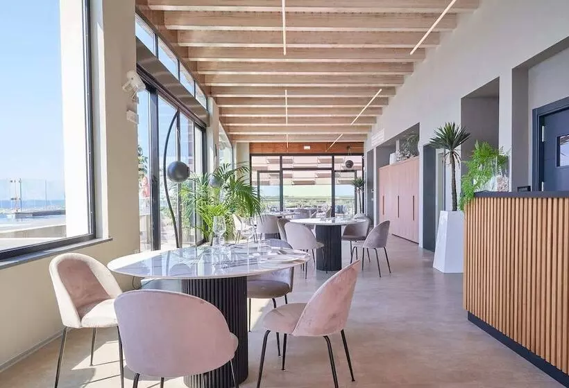 Palace Lido Hotel & Suites