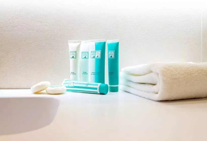 Palace Lido Hotel & Suites