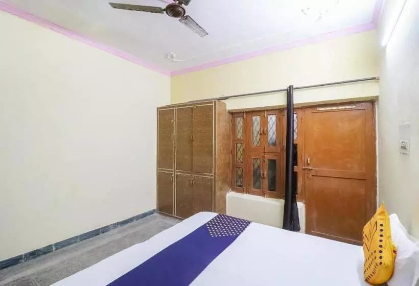 Hotelli Spot On 67673 Kataria