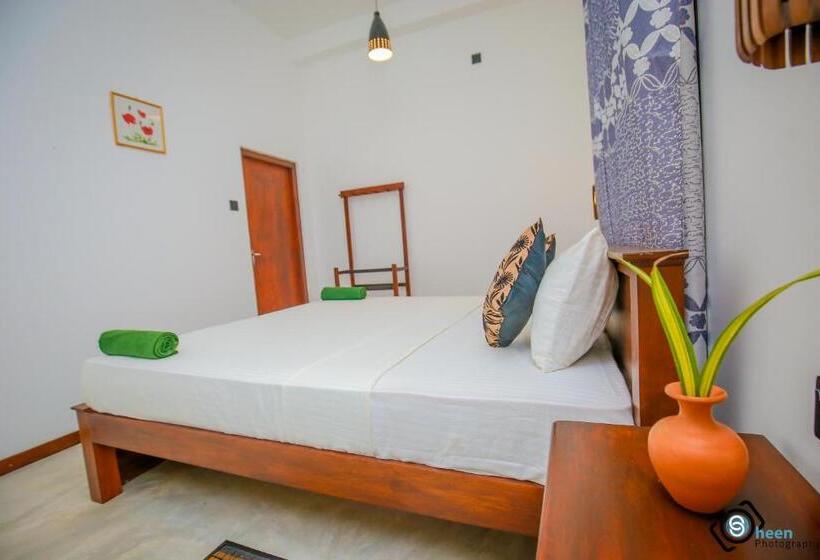 پانسیون Sweet Emotion