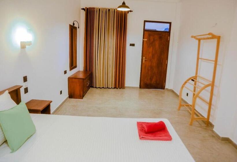 پانسیون Sweet Emotion