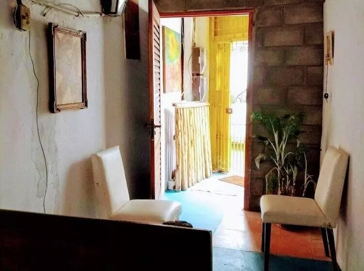 Pensão Hostel Adelaide