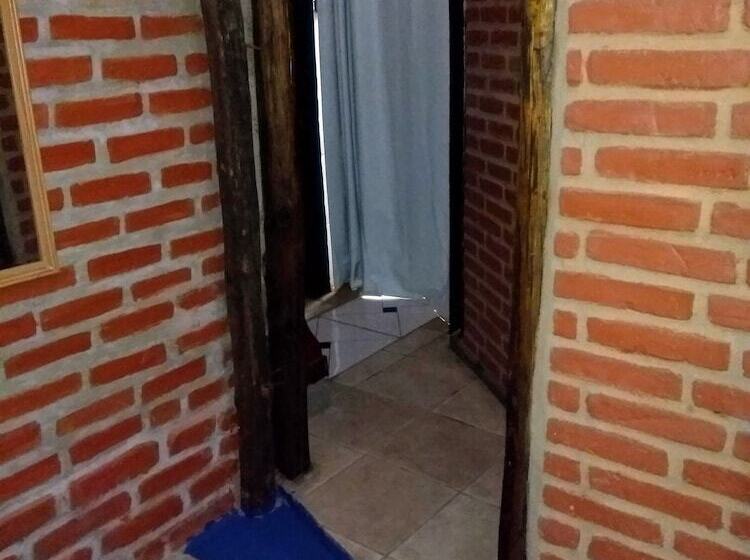 Pensão Hostel Adelaide