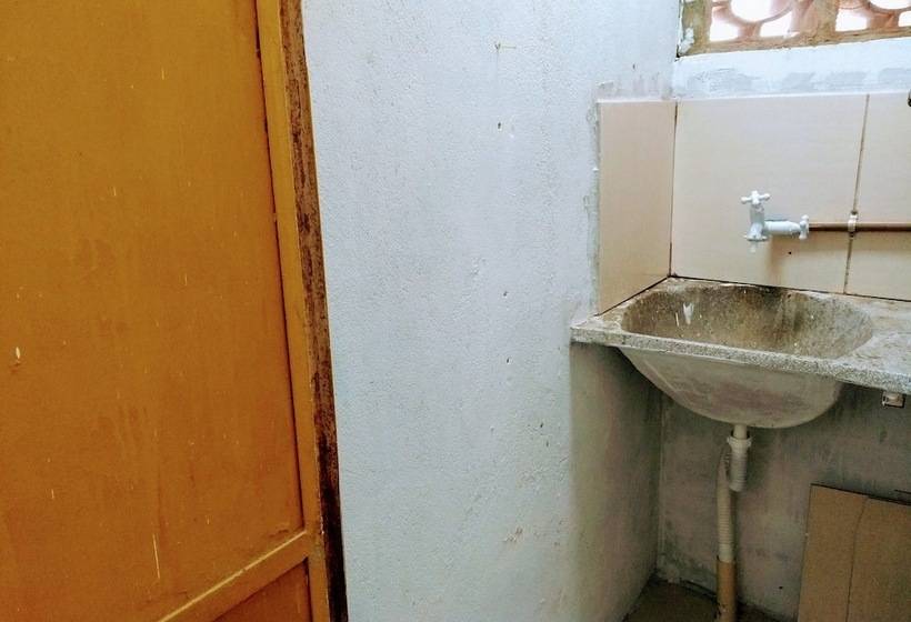 Pensão Hostel Adelaide