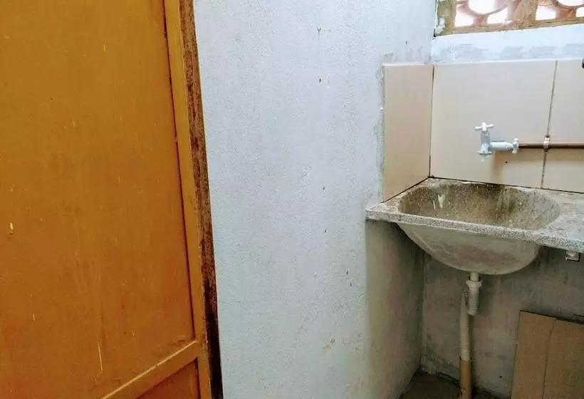 Pensão Hostel Adelaide