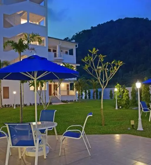 ホテル Avi Pangkor Beach Resort
