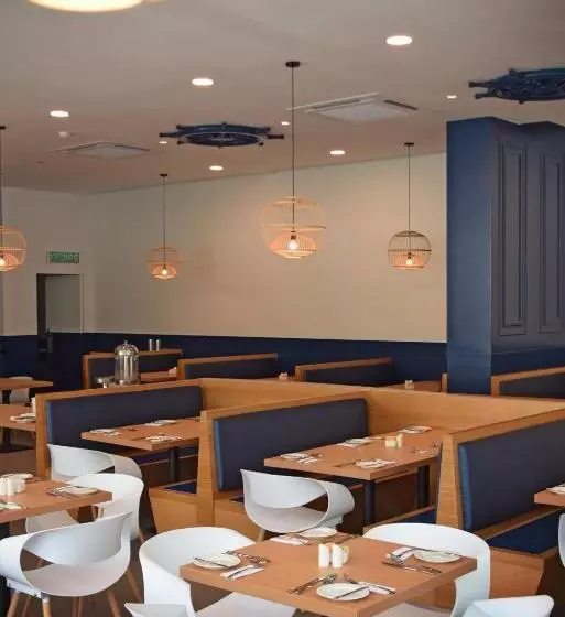 ホテル Avi Pangkor Beach Resort