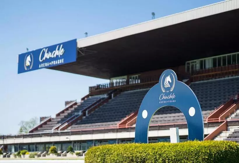 Hotelli B&b Chuchle Arena Praha