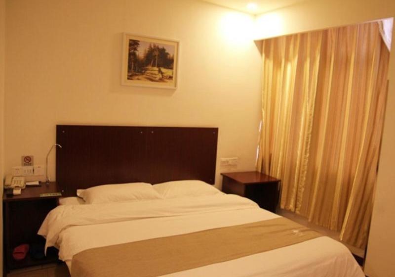 Hotel Greentree Alliance  Jinan Yaoqiang Town Hehua Road Yaoqiang Airport