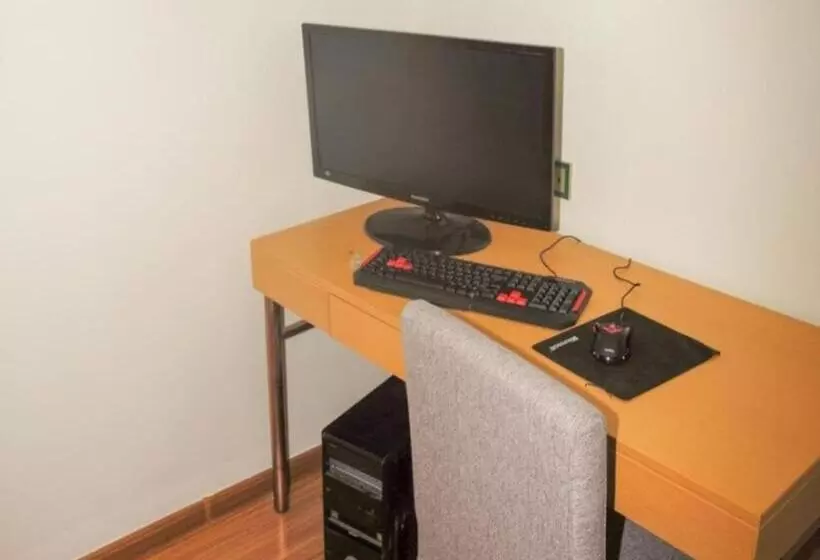 Hotelli Greentree Inn Tianjin Hedong District Tianjin Station Front Square Express