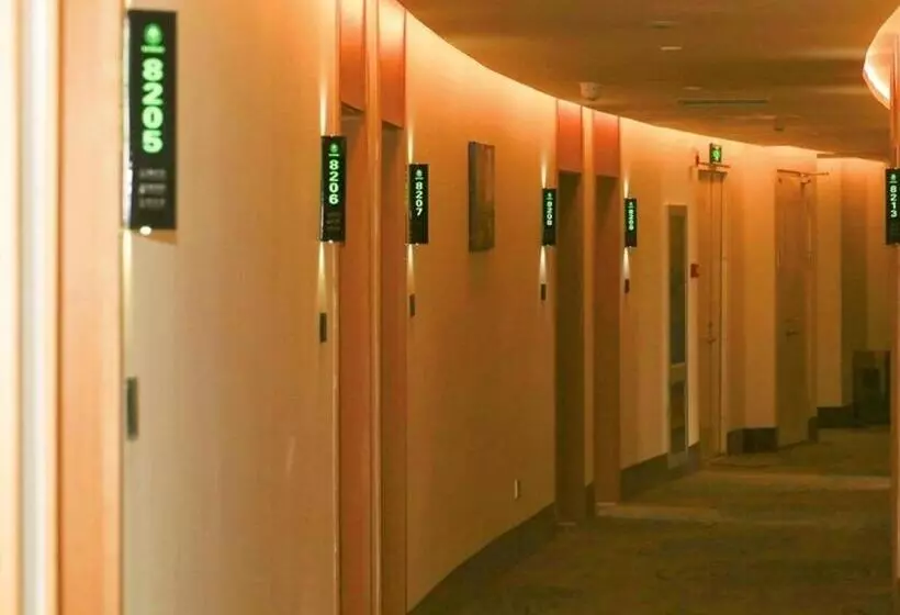 Hotelli Greentree Inn Tianjin Hedong District Tianjin Station Front Square Express