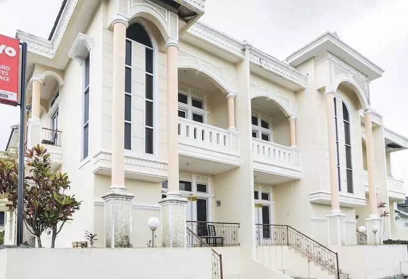 Hotelli Spot On 2950 Grand Suites Palace Syariah