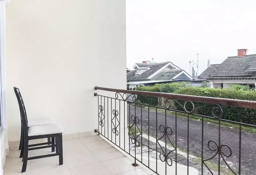 Hotelli Spot On 2950 Grand Suites Palace Syariah