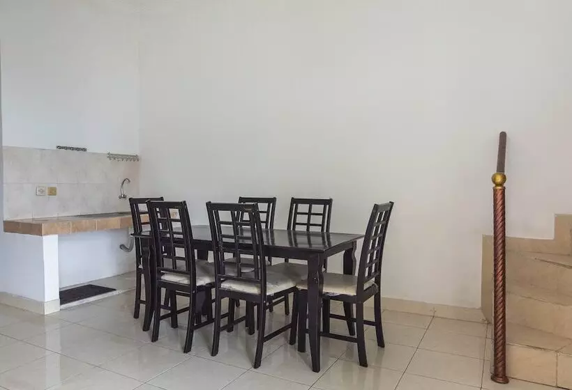 Hotelli Spot On 2950 Grand Suites Palace Syariah