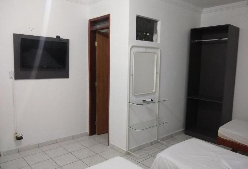 پانسیون Dos Artistas Campina Grande