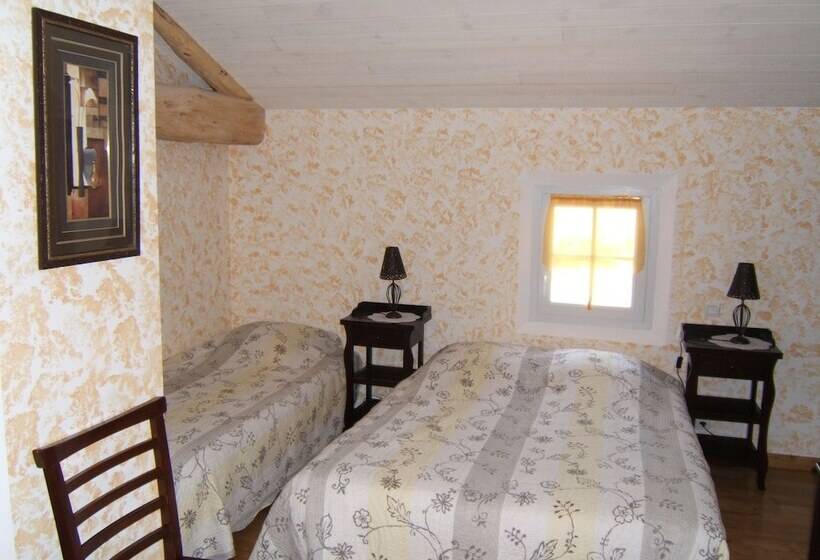 تختخواب و صبحانه Chambres D'hôtes Domaine D'en Baleux