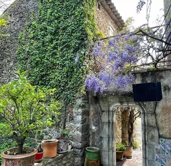 Aamiaismajoitus (B&B) Mas Suéjol