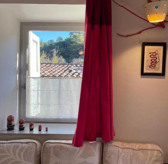 مبيت وإفطار Mas Suéjol