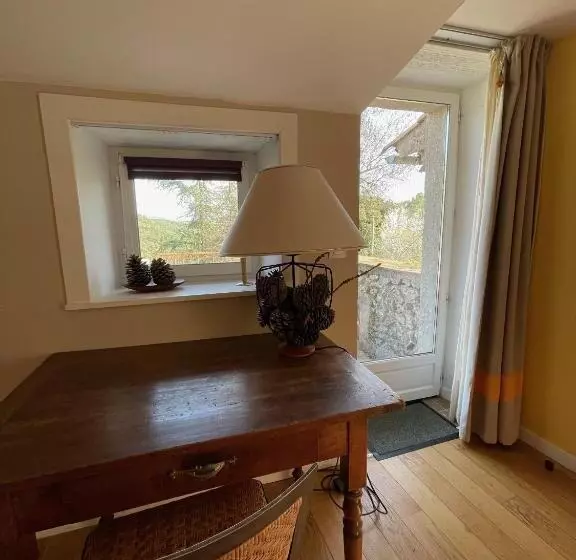 Aamiaismajoitus (B&B) Mas Suéjol