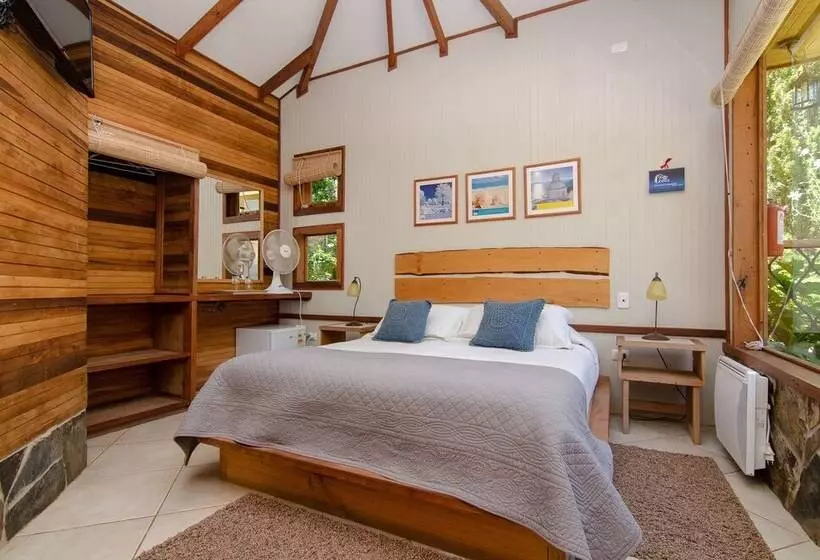 Hotelli Faro Del Valle