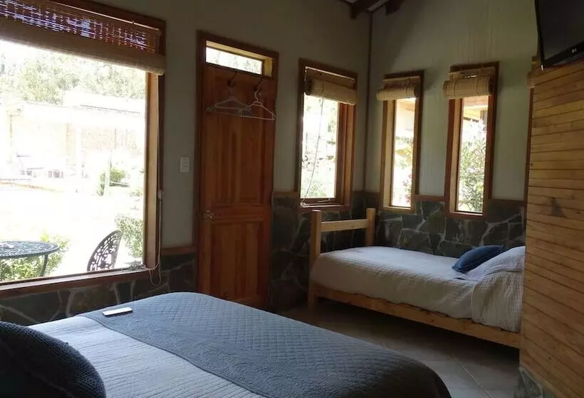 Hotelli Faro Del Valle