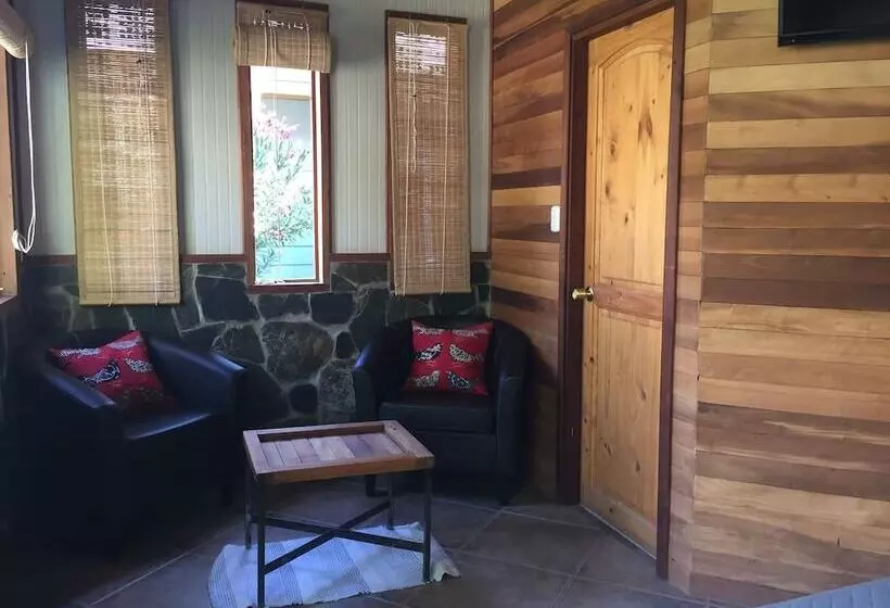 Hotelli Faro Del Valle