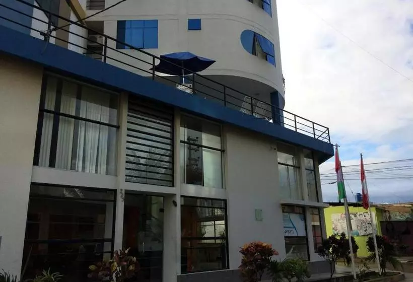 هتل Suite Luna Del Valle