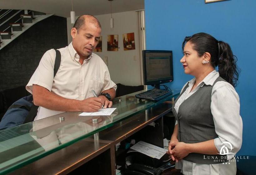هتل Suite Luna Del Valle