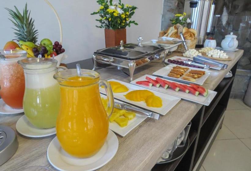 هتل Suite Luna Del Valle