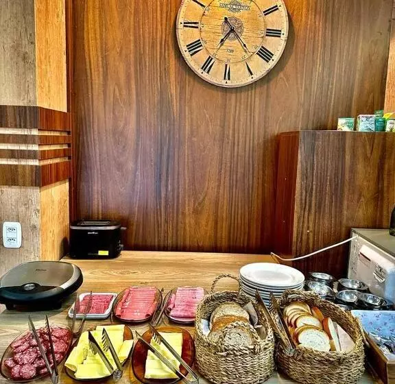 Majatalo Pousada E Restaurante Del Miro