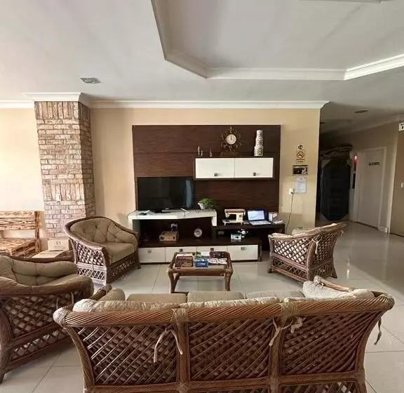 Majatalo Pousada E Restaurante Del Miro