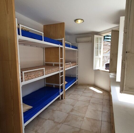 Sangha Urbana   Hostel, Yoga & Meditação