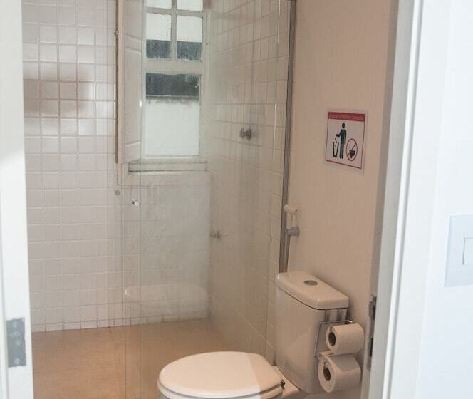 Sangha Urbana   Hostel, Yoga & Meditação