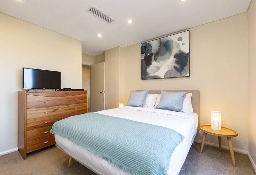 2 Bdrm North Sydney With Harbour Views