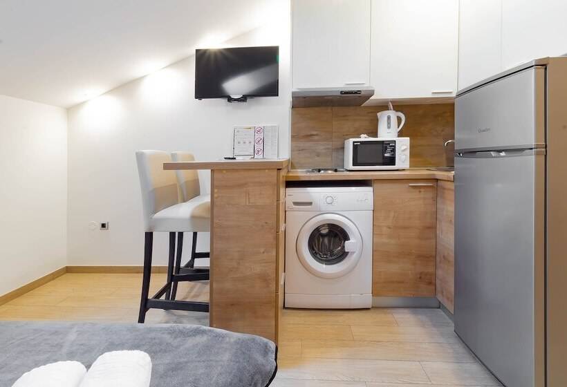 Apartments Pomerio Rijeka East