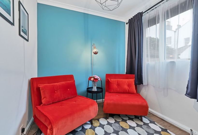 Cottage Retreat In The North Laines