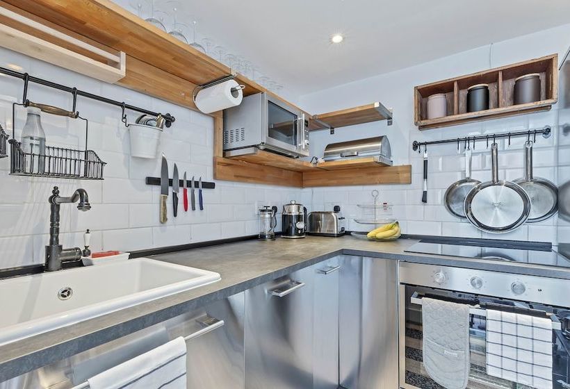 Cottage Retreat In The North Laines