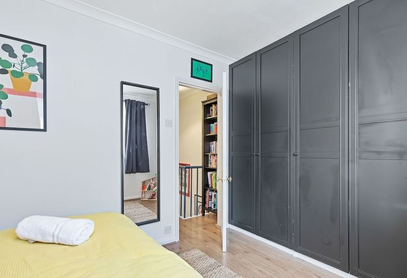 Cottage Retreat In The North Laines