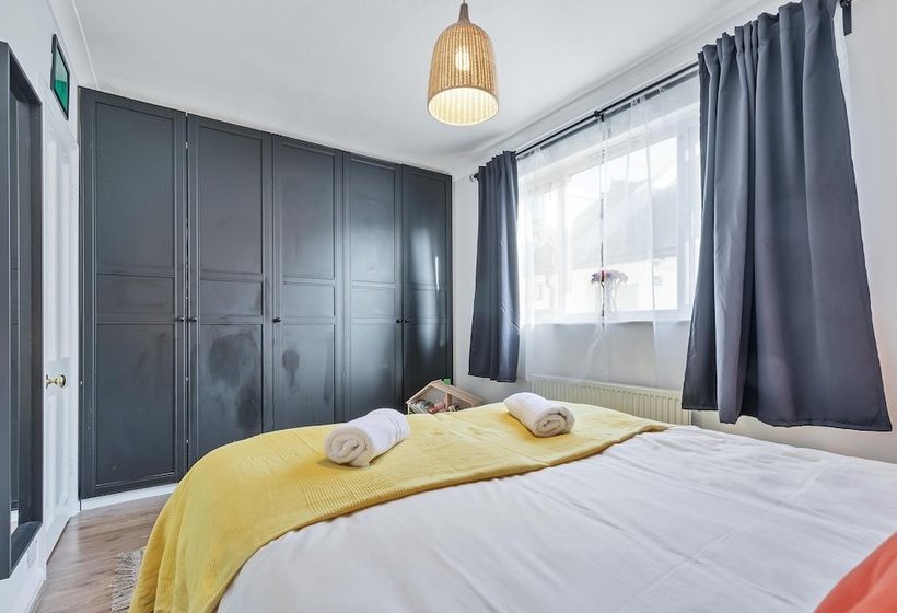 Cottage Retreat In The North Laines