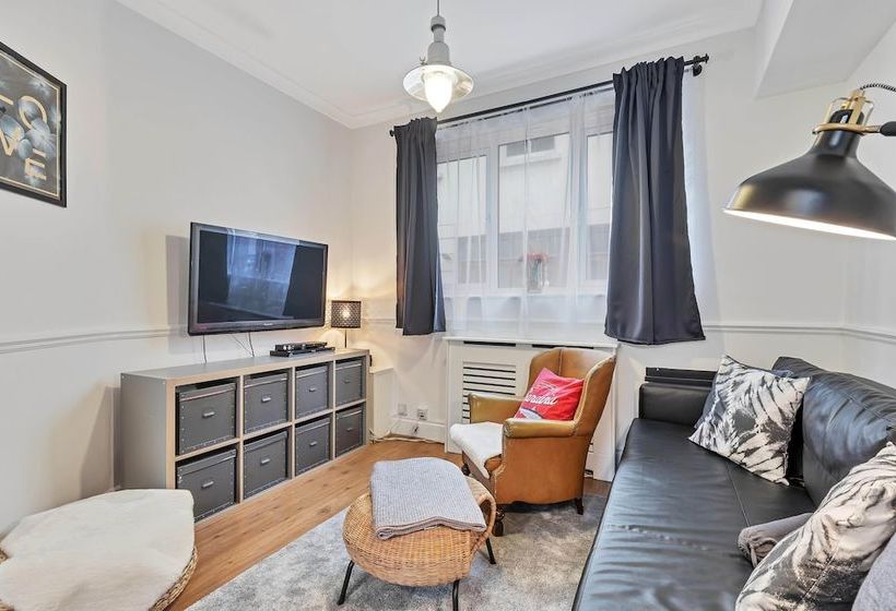 Cottage Retreat In The North Laines