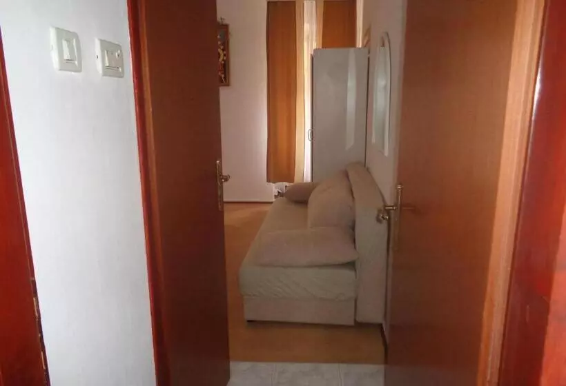 Cozy Studio Apartment Gordana In Rovinj City Center