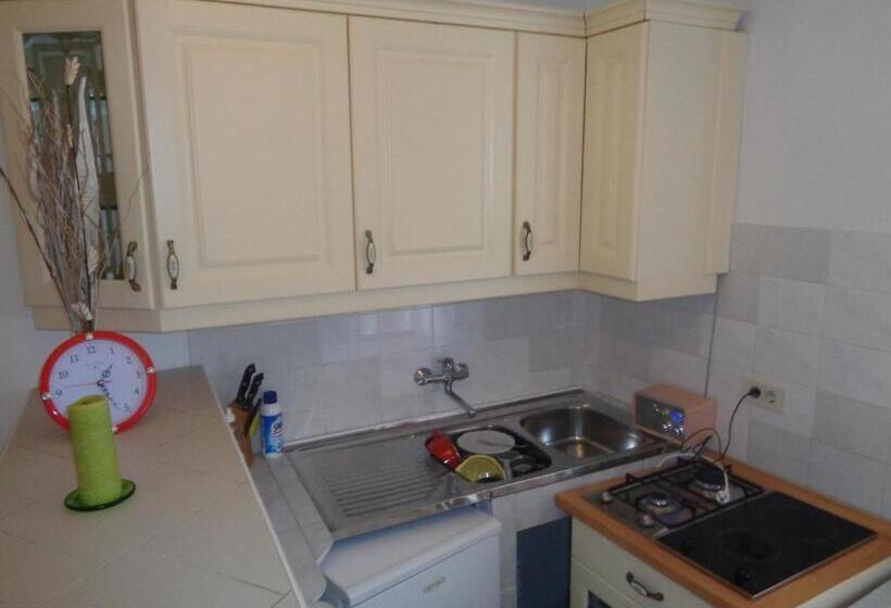 Cozy Studio Apartment Gordana In Rovinj City Center