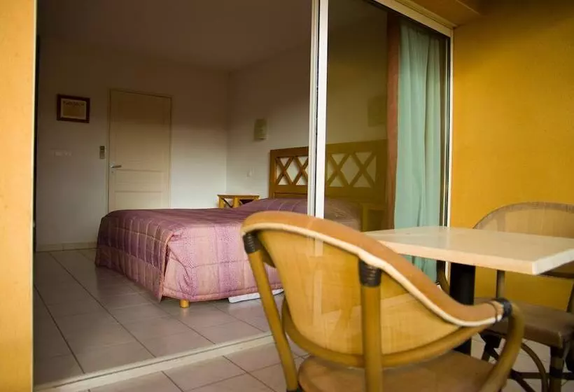 Golf & Résidence De Nîmes Vacquerolles