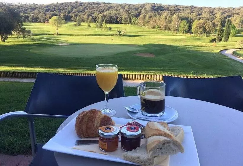 Golf & Résidence De Nîmes Vacquerolles