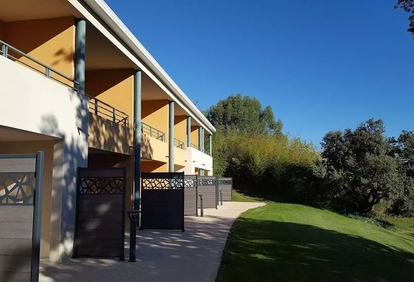 Golf & Résidence De Nîmes Vacquerolles