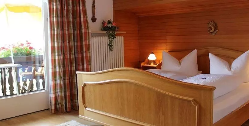 ホテル Gästehaus Alpengruß