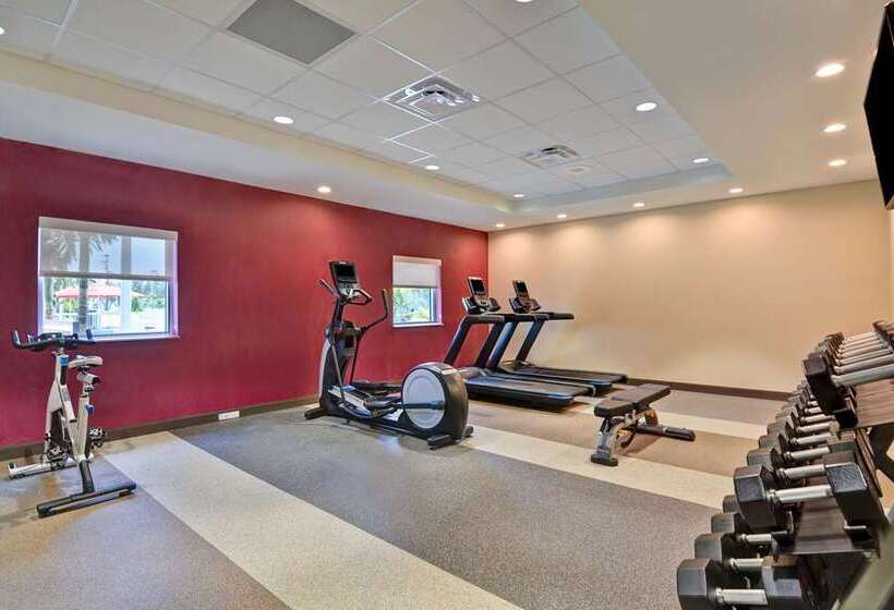 هتل Home2 Suites Naples I 75 Pine Ridge Road, Fl