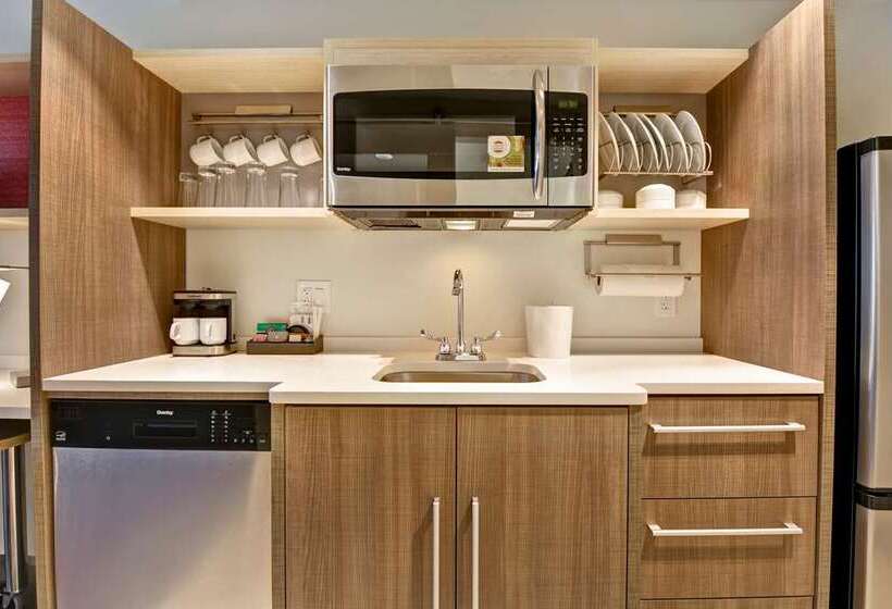 هتل Home2 Suites Naples I 75 Pine Ridge Road, Fl