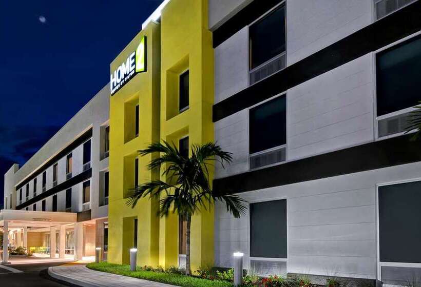 هتل Home2 Suites Naples I 75 Pine Ridge Road, Fl