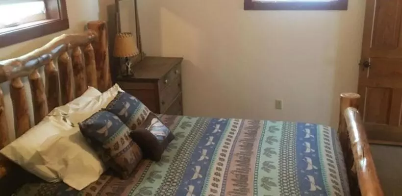 Hotelli The Woods Inn